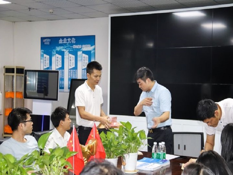 華邦瀛季度獎金發(fā)放完畢，收獲與付出是成正比的！